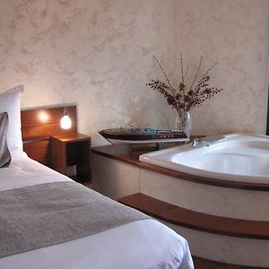 Ile du Gua Suites